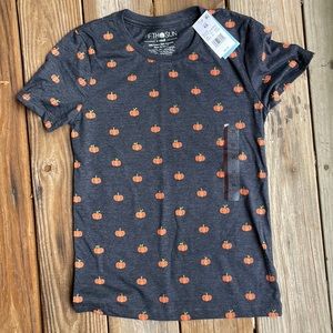 🎃 NWT Target/Fifth Sun Halloween Fall Pumpkin Gray T-Shirt